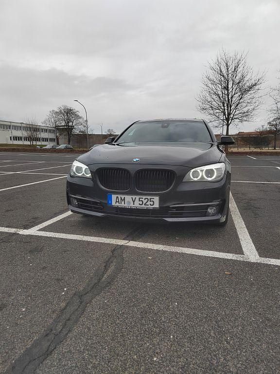 Gebraucht BMW 740 Performance 313 PS (230 kW) 2013 Schwarz Limousine