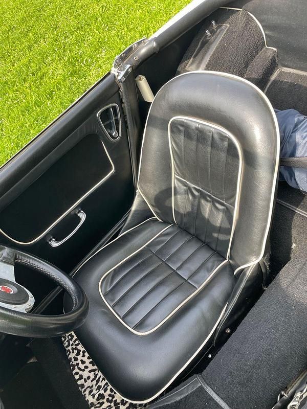 Second-hand MG Midget 54 CP (39 kW) 1964 Alb Cabrio