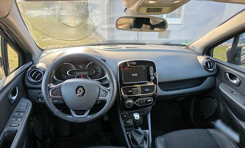 Gebraucht Renault Clio V 90 PS (66 kW) 2019 Schwarz Kleinwagen