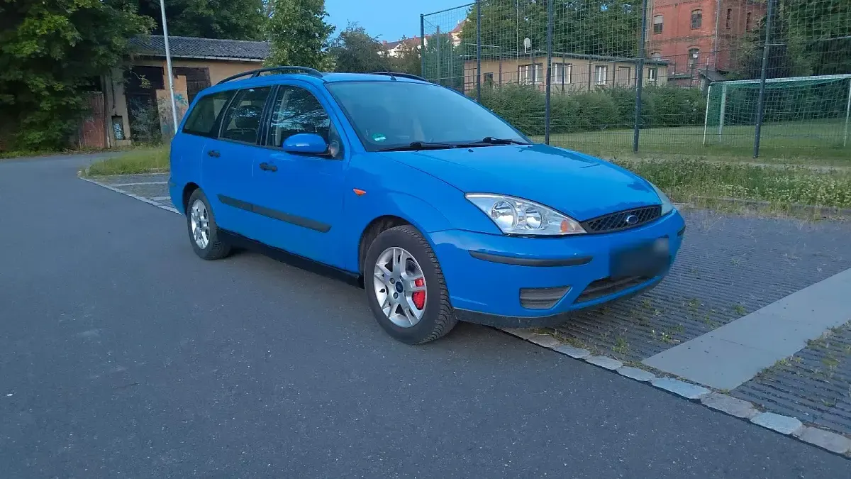 Gebraucht Ford Focus 75 PS (55 kW) 2003 Blau Kombi