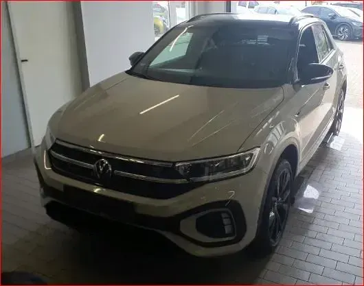 Usata VW T-Roc Pro 150 CV (110 kW) 2022 Grigio SUV