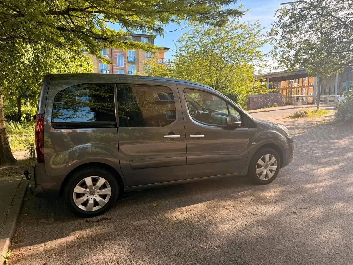 Gebraucht Citroën Berlingo 2014 Grau Van / Kleinbus
