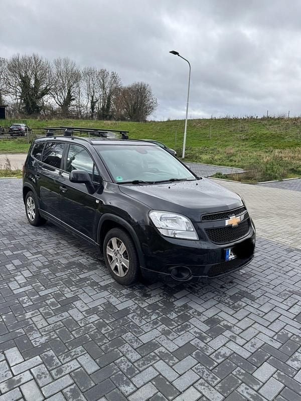 Schwarz Gebraucht 2011 Chevrolet Orlando Van / Kleinbus | 3.500 € (Superpreis) - Bild 1/4