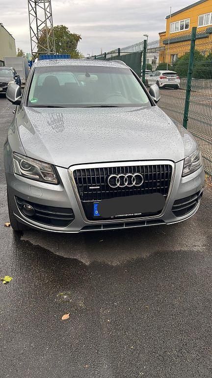Silber Gebraucht 2009 Audi Q5 Performance SUV | 6.999 € (Fairer Preis) - Bild 1/4