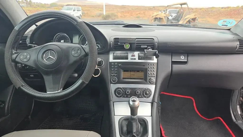 Używany Mercedes CLC200 184 KM (135 kW) 2011 Czarny Hatchback