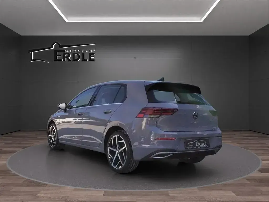 Gebraucht VW Golf VII Style 150 PS (110 kW) 2020 Grau Limousine