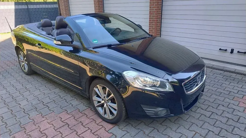 Gebraucht Volvo C70 Summum 177 PS (130 kW) 2011 Schwarz Cabrio