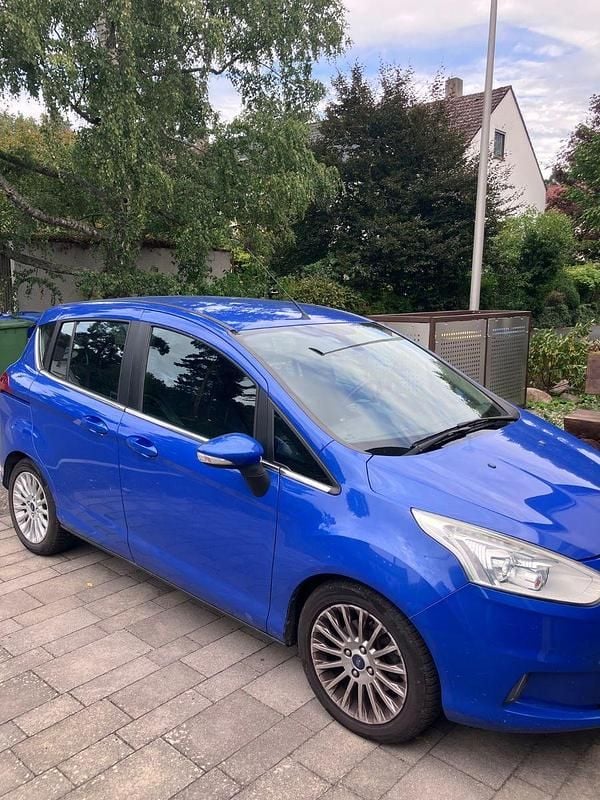 Blau Gebraucht 2013 Ford B-MAX SYNC Edition Van / Kleinbus | 6.500 € (Fairer Preis) - Bild 1/4