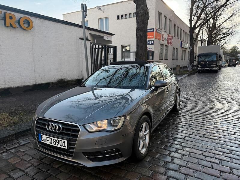 Gebraucht Audi A3 179 PS (131 kW) 2013 Grau Limousine