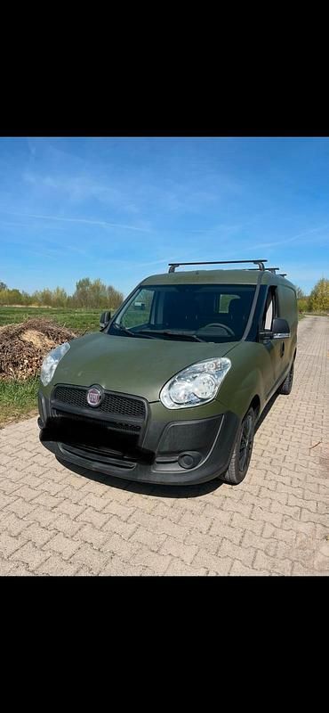 Gebraucht Fiat Doblò 95 PS (69 kW) 2012 Grün Van / Kleinbus