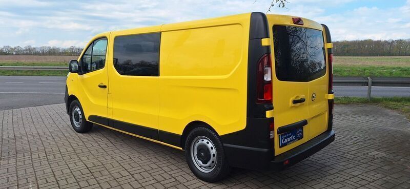 Gebraucht Opel Vivaro 95 PS (69 kW) 2016 Gelb Van / Kleinbus