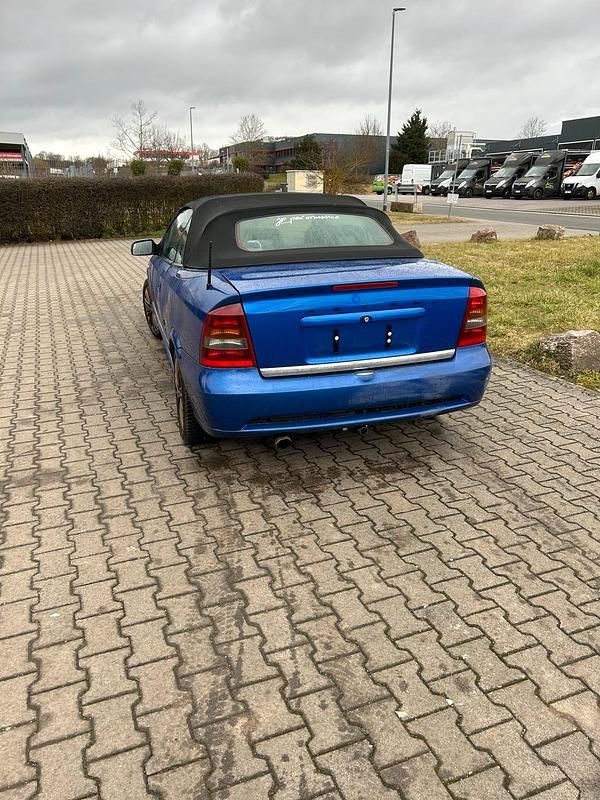 Gebraucht Opel Astra Cabriolet 125 PS (91 kW) 2004 Blau Cabrio