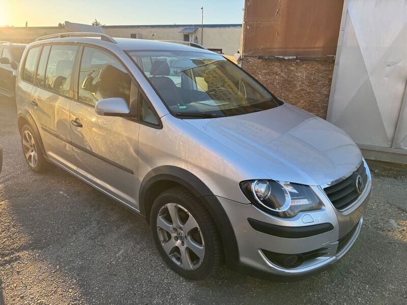Gebraucht VW Touran 105 PS (77 kW) 2008 Silber Van / Kleinbus