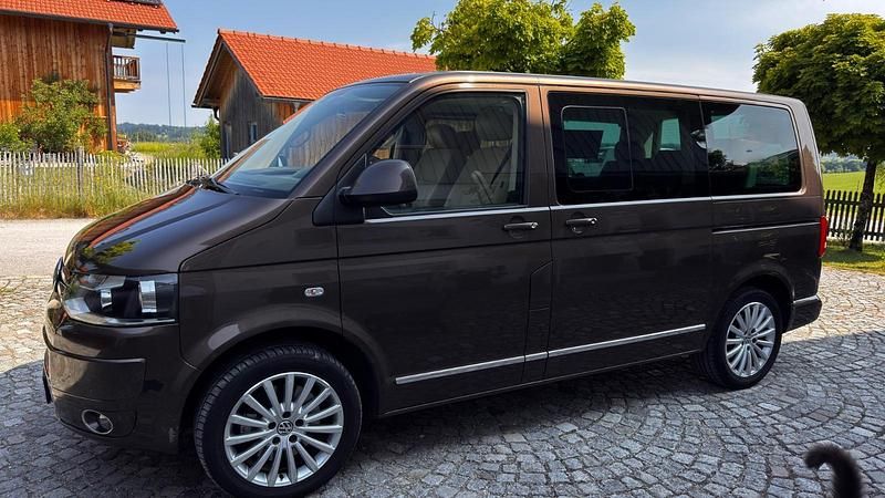 Braun Gebraucht 2011 VW T5 Highline Van | 17.900 € (Superpreis) - Bild 1/4