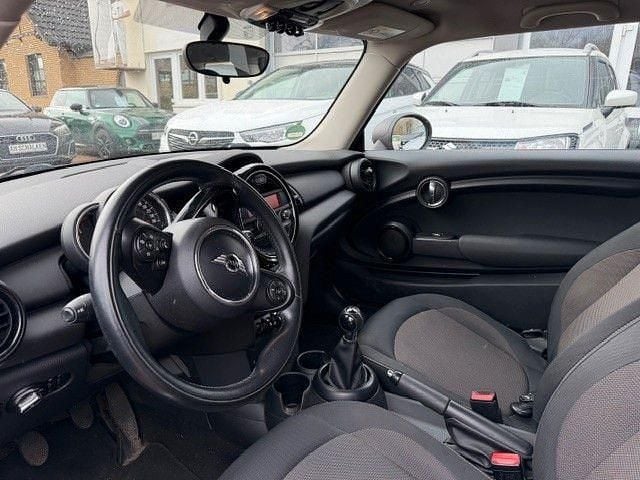 Gebraucht Mini ONE 102 PS (75 kW) 2016 Rot Kleinwagen