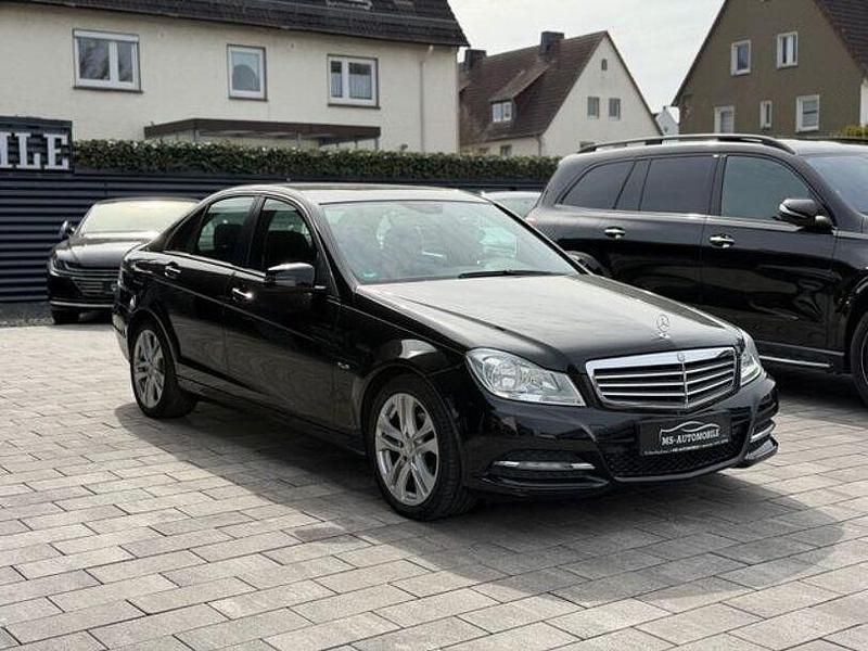 Gebraucht Mercedes C180 Avantgarde 156 PS (114 kW) 2012 Schwarz Limousine