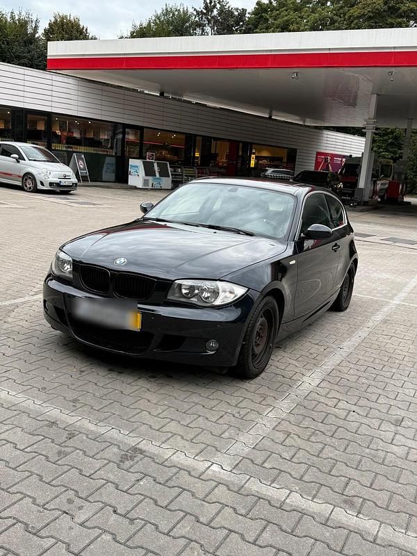 Andere farben Gebraucht 2007 BMW 118 Coupé Coupé | 1.499 € (Guter Preis) - Bild 1/4