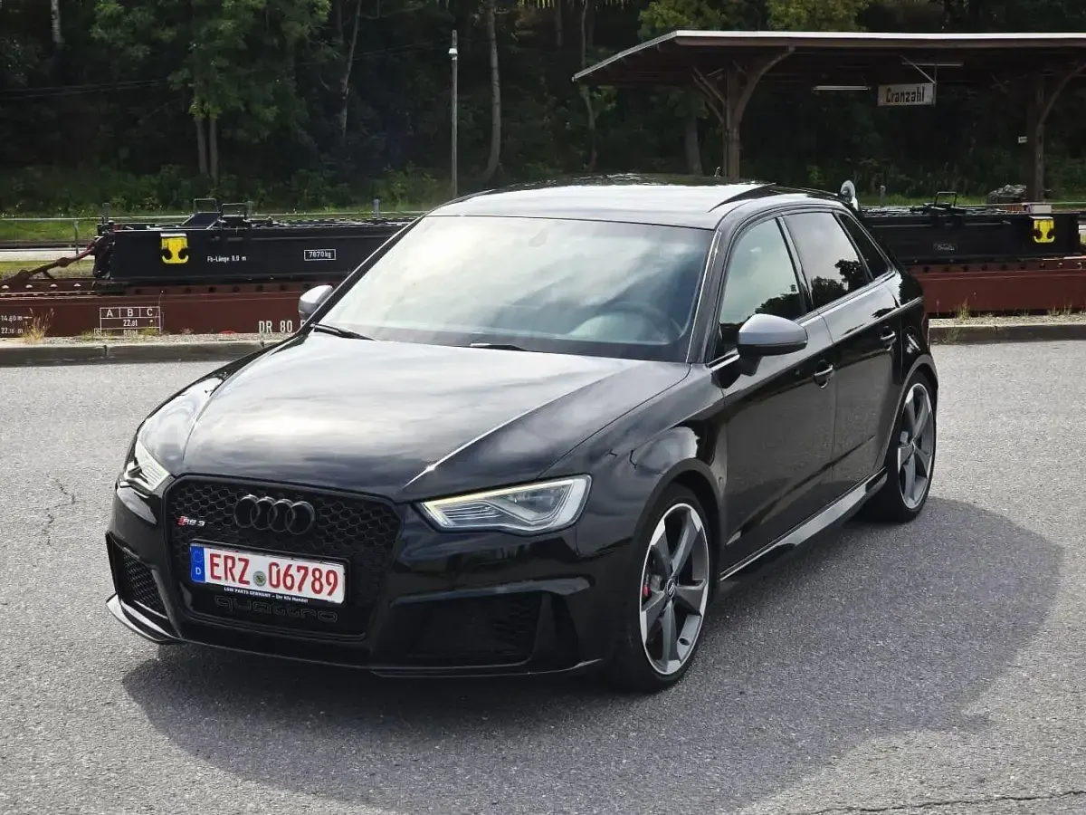 Gebraucht Audi RS3 367 PS (269 kW) 2016 Schwarz Limousine
