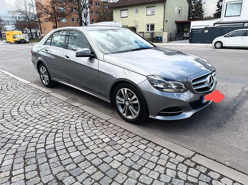 Gebraucht Mercedes E200 Avantgarde 184 PS (135 kW) 2013 Grau Limousine