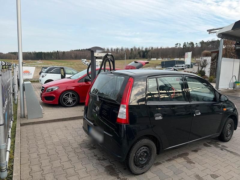 Gebraucht Daihatsu Cuore Plus 58 PS (42 kW) 2005 Schwarz Kleinwagen