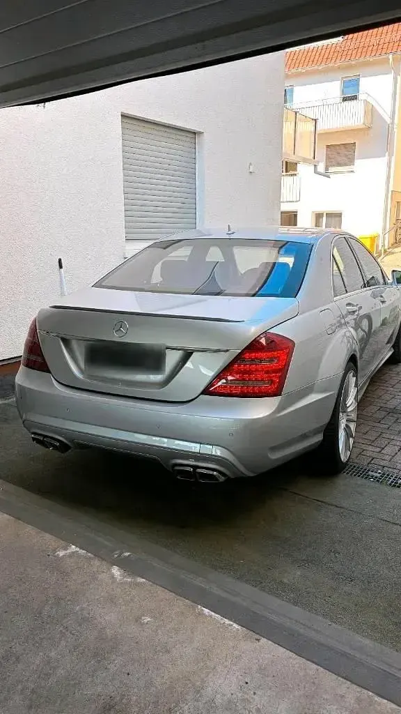 Używany Mercedes S500 435 KM (319 kW) 2011 Srebrny Sedan/Limuzyna