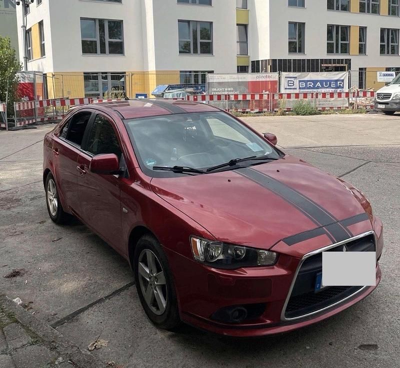 Rot Gebraucht 2009 Mitsubishi Lancer Sportback Instyle Limousine | 7.100 € (Fairer Preis) - Bild 1/4