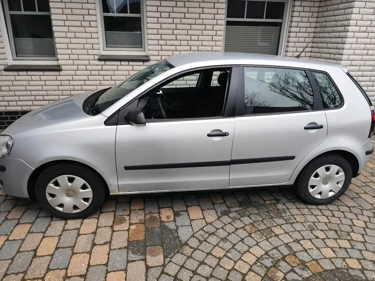 Gebraucht VW Polo 70 PS (51 kW) 2007 Grau Kleinwagen