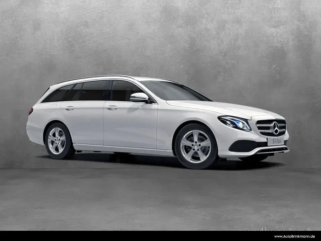 Gebraucht Mercedes E200 Avantgarde 184 PS (135 kW) 2017 Polarweiß uni Kombi