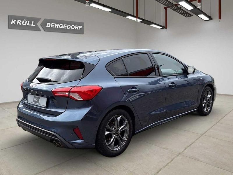 Gebraucht Ford Focus ST-Line 125 PS (91 kW) 2020 Blau Limousine