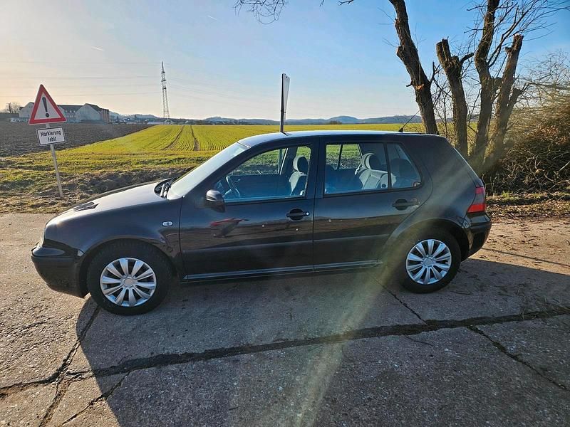 Gebraucht VW Golf III 101 PS (74 kW) 1998 Schwarz Limousine