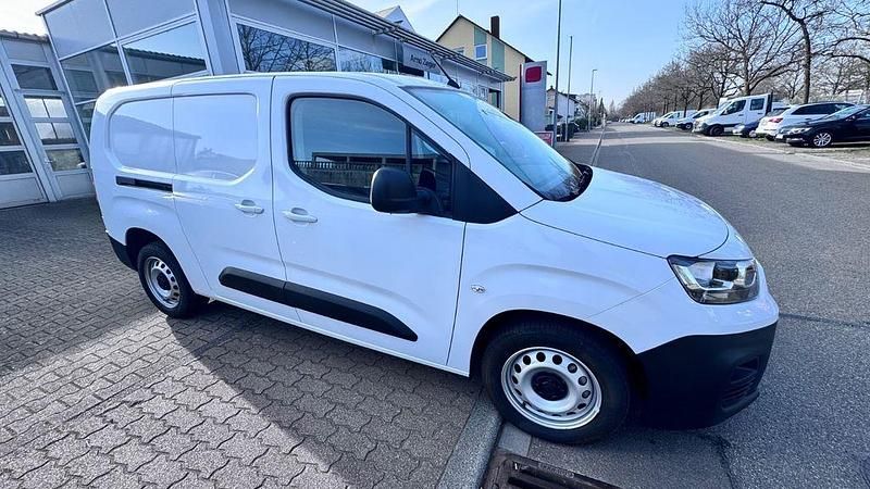 Gebraucht Fiat Doblò 131 PS (96 kW) 2023 Weiß Van / Kleinbus