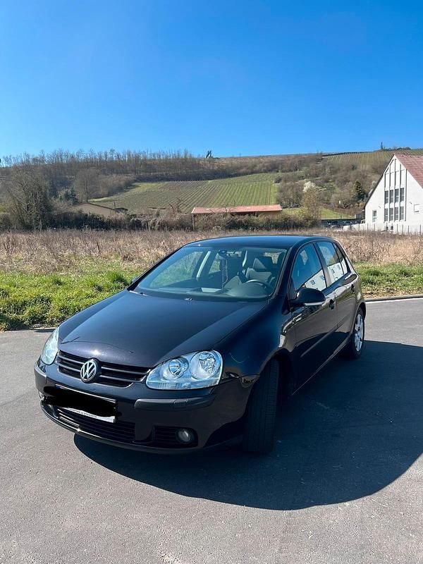 Gebraucht VW Golf V 75 PS (55 kW) 2004 Schwarz Kleinwagen