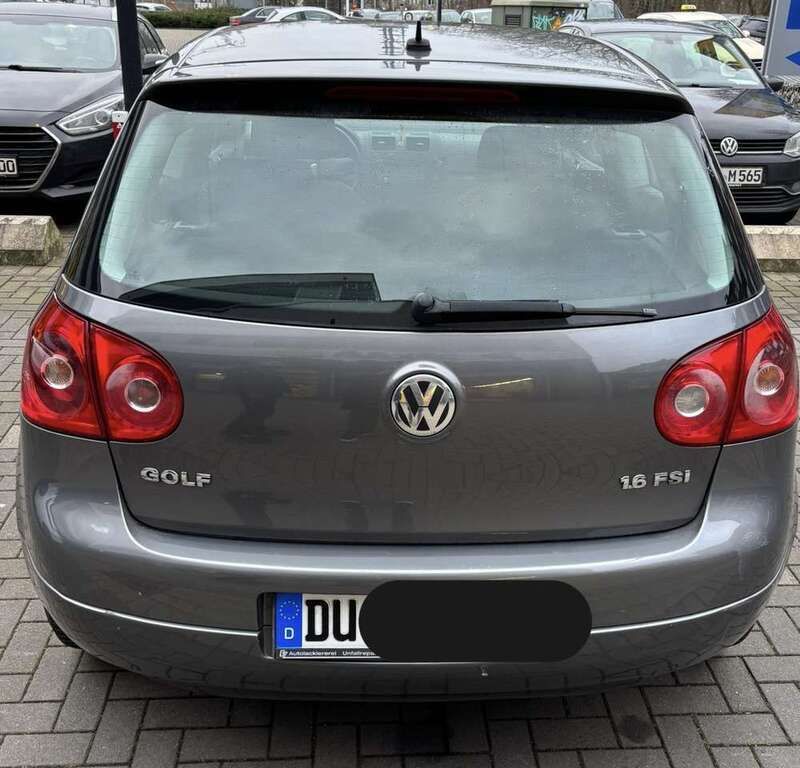 Grau Gebraucht 2006 VW Golf V Kleinwagen | 1.400 € (Superpreis) - Bild 1/4