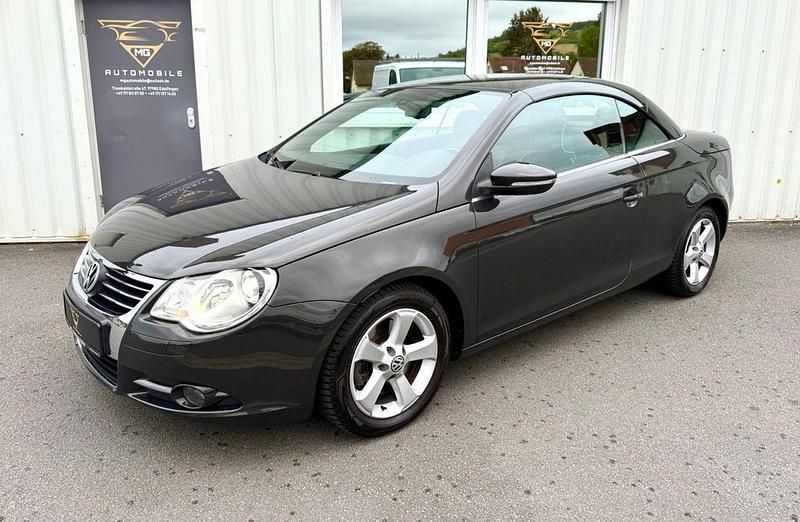 Grau Gebraucht 2009 VW Eos Individual Cabrio | 6.399 € (Fairer Preis) - Bild 1/4