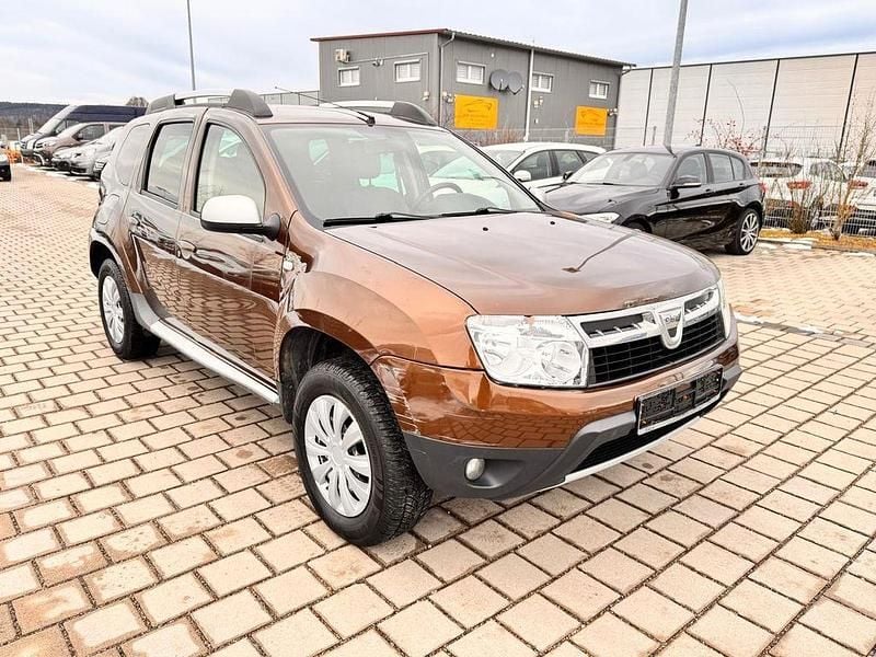 Braun Gebraucht 2011 Dacia Duster Prestige SUV | 3.490 € (Guter Preis) - Bild 1/4