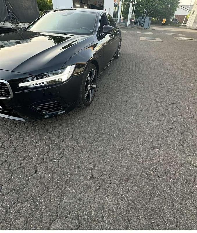 Schwarz Gebraucht 2019 Volvo S90 R-Design Limousine | 29.900 € - Bild 1/4