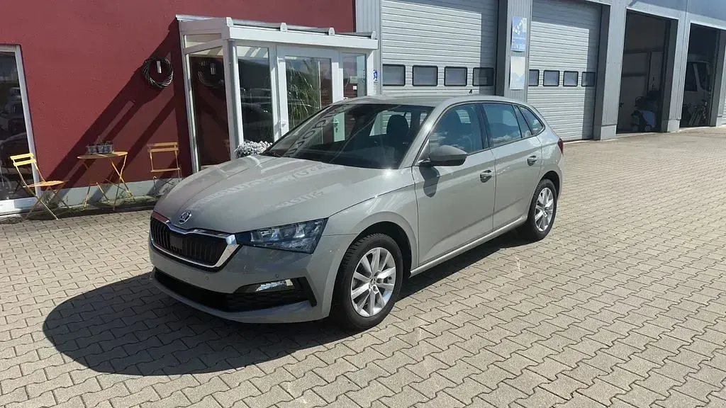 Gebraucht Skoda Scala Ambition 110 PS (80 kW) 2023 Grau Kleinwagen
