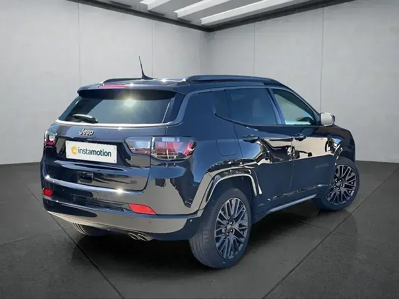 Second-hand Jeep Compass 150 CP (110 kW) 2022 Negru SUV