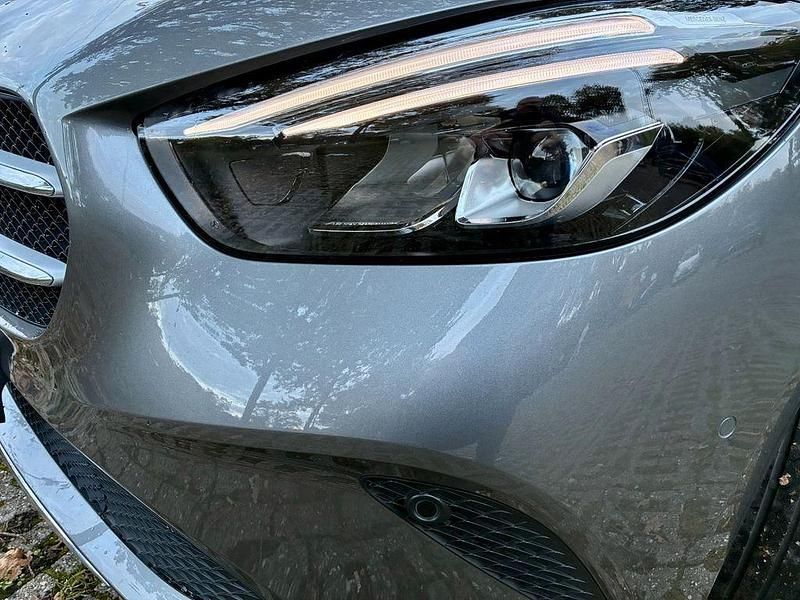 Gebraucht Mercedes B200 163 PS (119 kW) 2022 Grau Van / Kleinbus