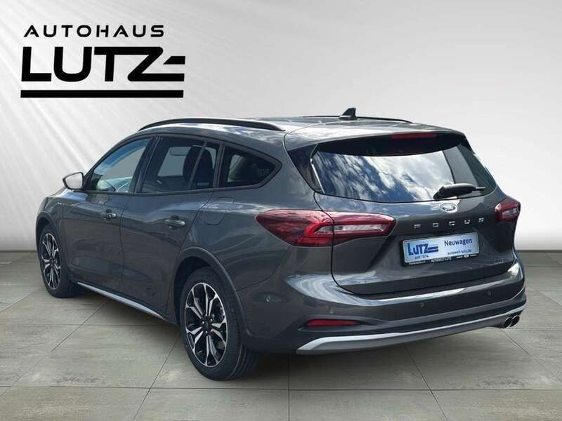 Neu Ford Focus Active X 155 PS (114 kW) 2025 Grau (magnetic metallic) Limousine