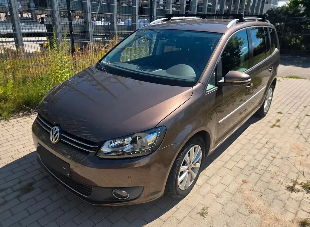 Gebraucht VW Touran 170 PS (125 kW) 2014 Braun Van / Kleinbus