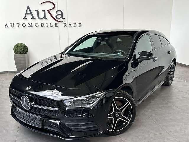 Nachtschwarz Gebraucht 2021 Mercedes CLA250e AMG line Limousine | 27.449 € (Fairer Preis) - Bild 1/4