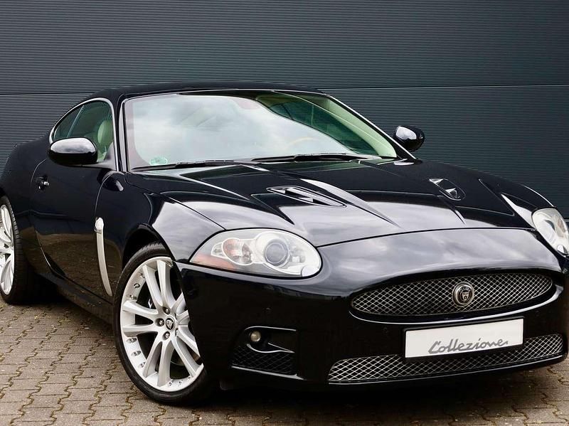 Schwarz Gebraucht 2009 Jaguar XKR Coupé | 23.900 € (Fairer Preis) - Bild 1/4