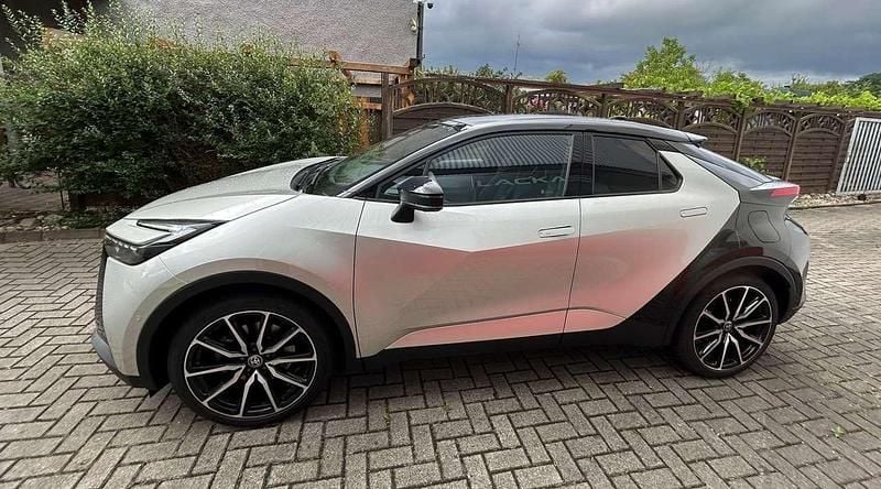Gebraucht 2024 Toyota C-HR Sport SUV | 32.500 € (Guter Preis) - Bild 1/4