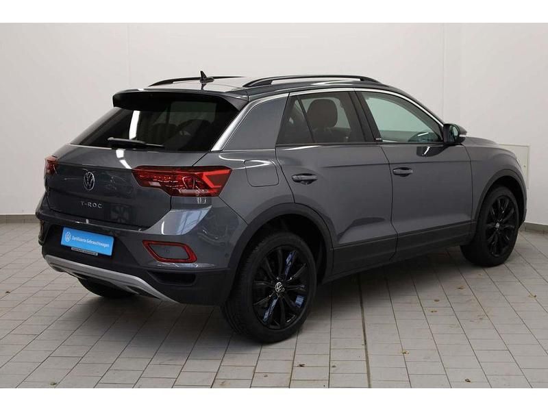Gebraucht VW T-Roc Move 110 PS (80 kW) 2023 Grau SUV