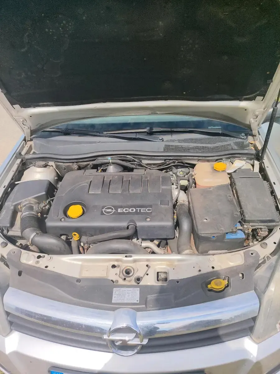 Gebraucht Opel Astra 120 PS (88 kW) 1999 Silber Kombi