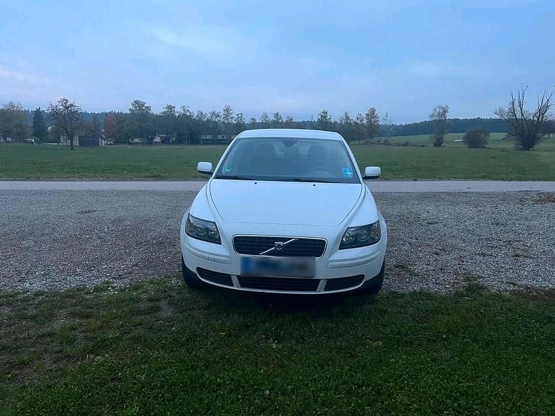 Gebraucht Volvo S40 101 PS (74 kW) 2006 Weiß Limousine