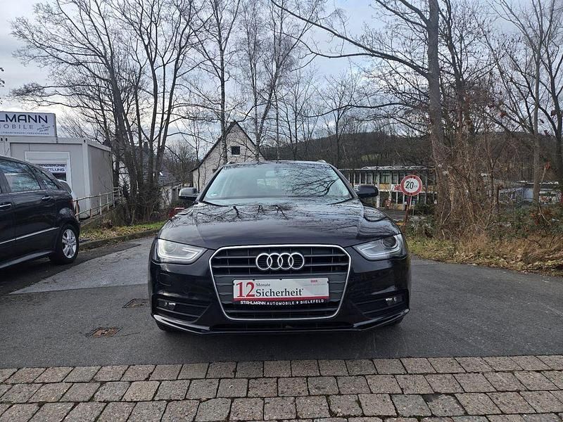 Gebraucht Audi A4 Attraction 150 PS (110 kW) 2013 Schwarz Kombi