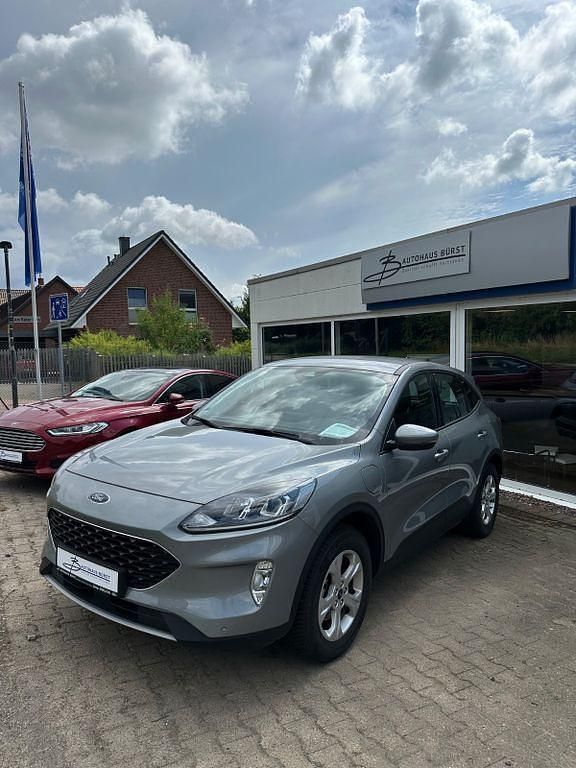 Silber Gebraucht 2022 Ford Kuga Cool & Connect SUV | 24.990 € (Superpreis) - Bild 1/4