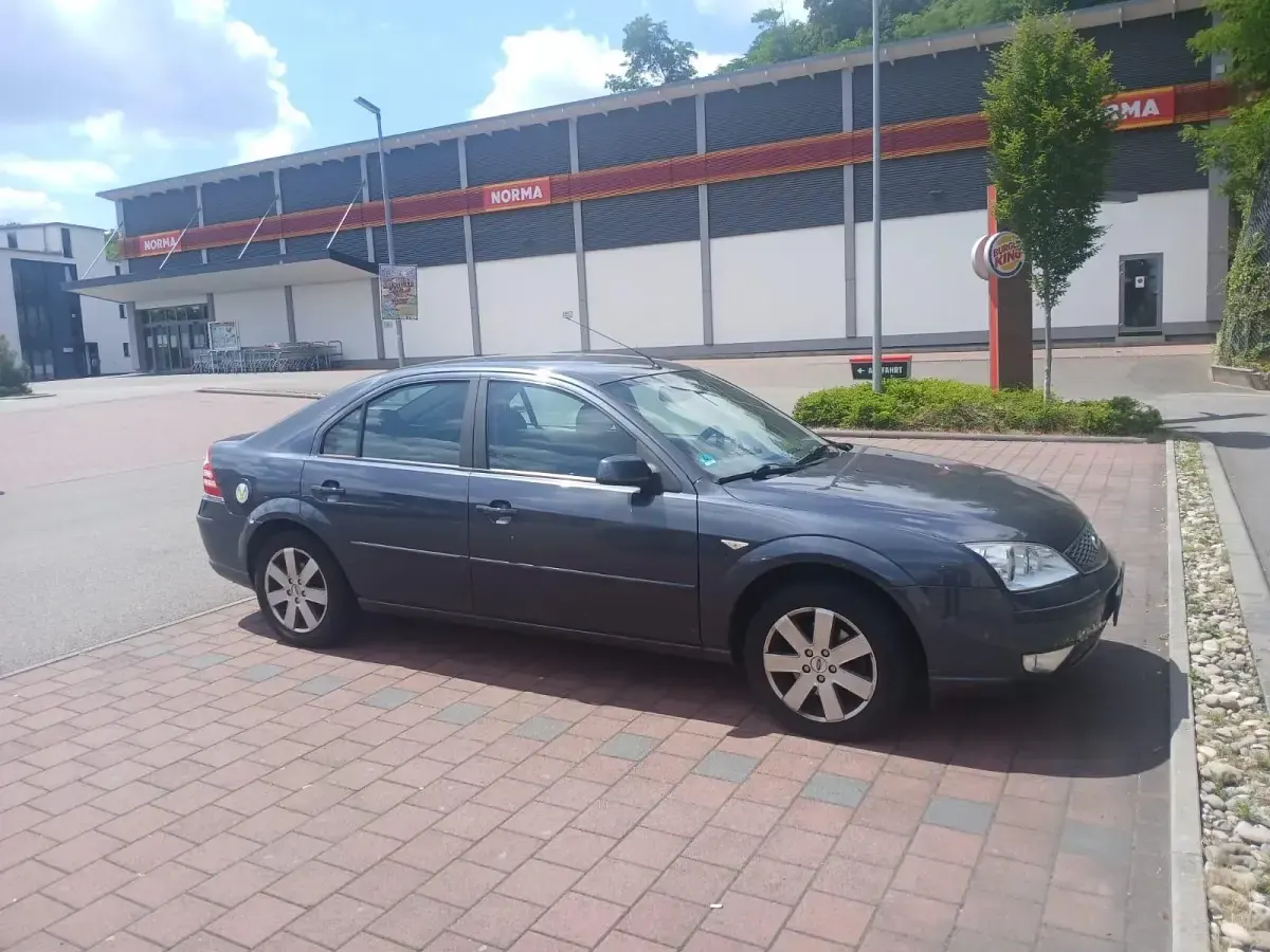 Gebraucht Ford Mondeo 145 PS (106 kW) 2006 Grau Limousine